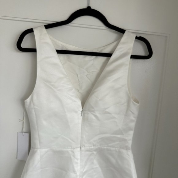 NWT Reformation Zenni Satin Bridal Mini Dress Sz 10 Ivory A-line V-Back Fitted - Picture 8 of 10